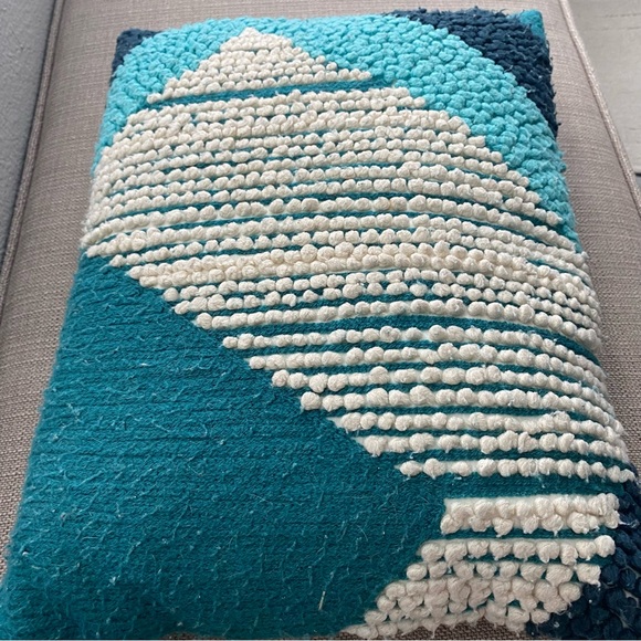 West Elm pillows multi-textured pillows sold as set of 2 - Picture 4 of 14